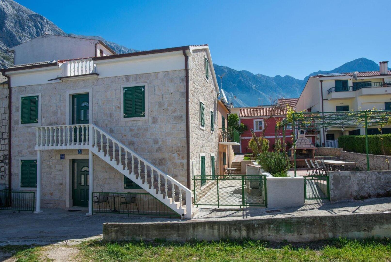 Terramar Apartments Baska Voda Luaran gambar