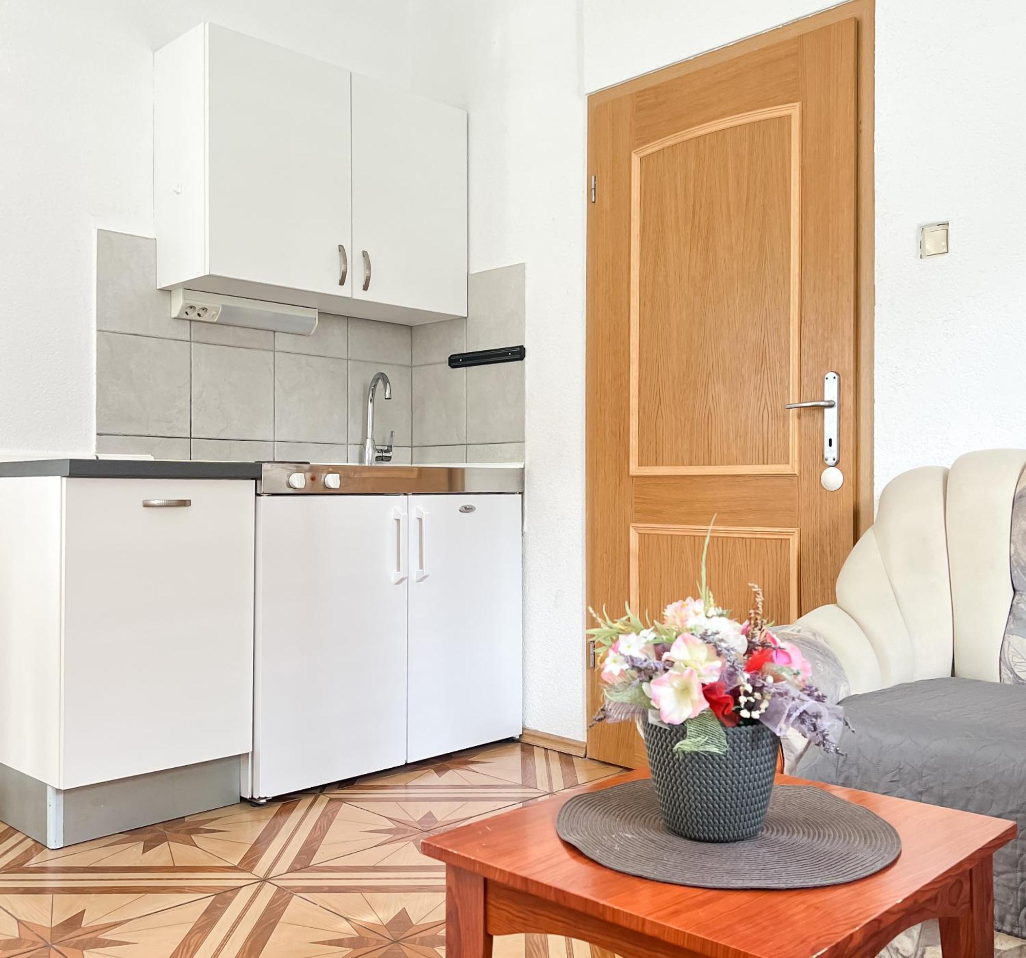 Terramar Apartments Baska Voda Luaran gambar